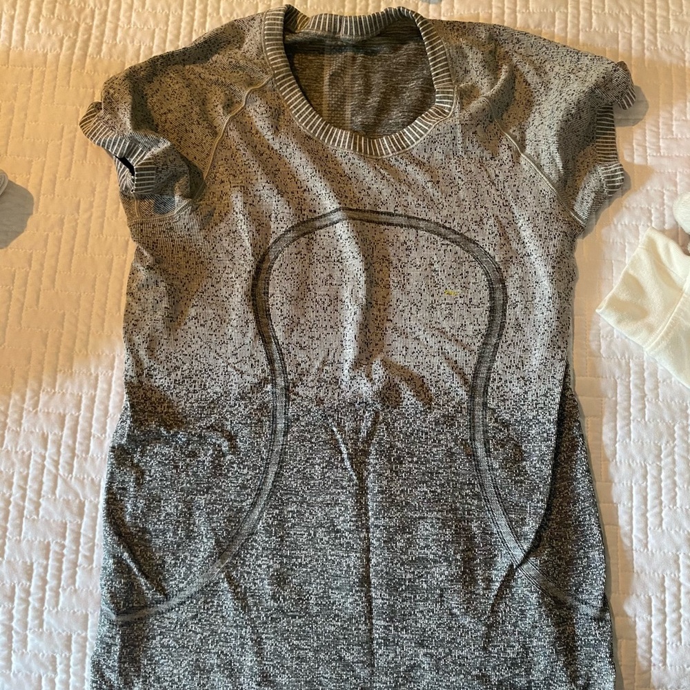 Lululemon shirt